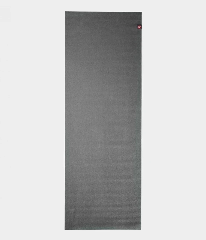 Manduka superlight travel Charcoal-2.jpg