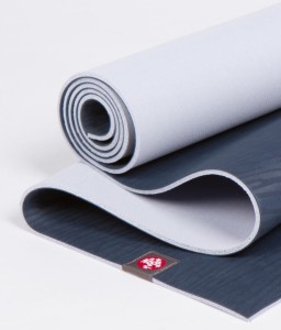Manduka eKOlite Midnight 180x61 cm 4,0 mm
