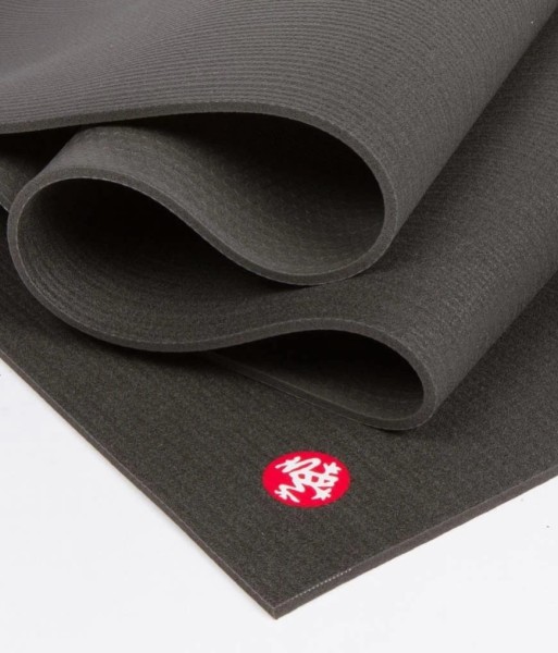 Manduka-pro-black-2.jpg