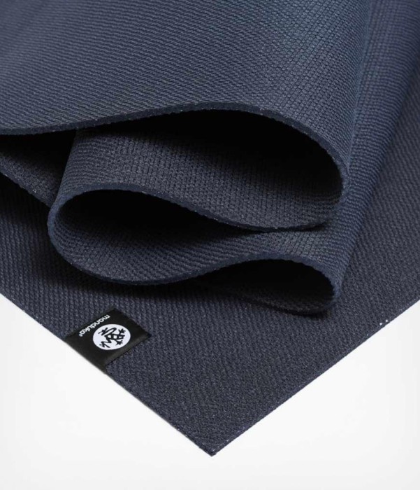 Manduka X - midnight.jpg