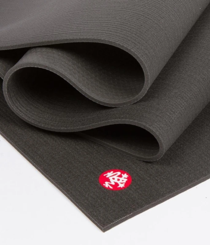 Manduka Pro Black.jpg