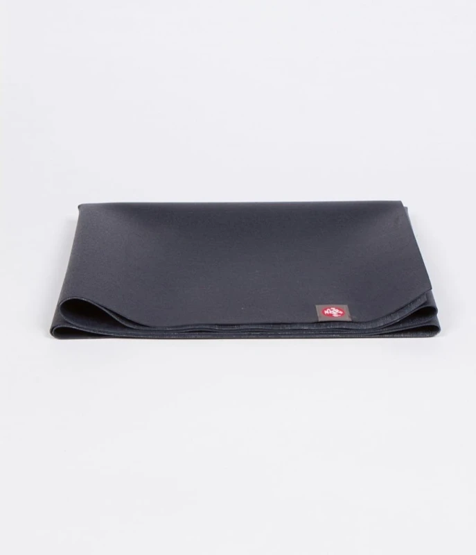 Manduka Superlite Midnight.jpg