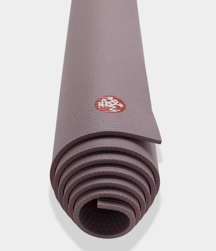 Manduka Pro Elderberry-1.jpg