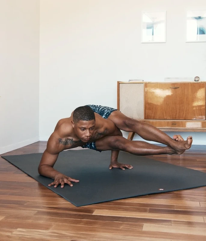 Manduka Pro Extra LArge Black-1.webp