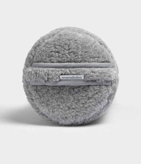 manduka bolster wełna.jpg