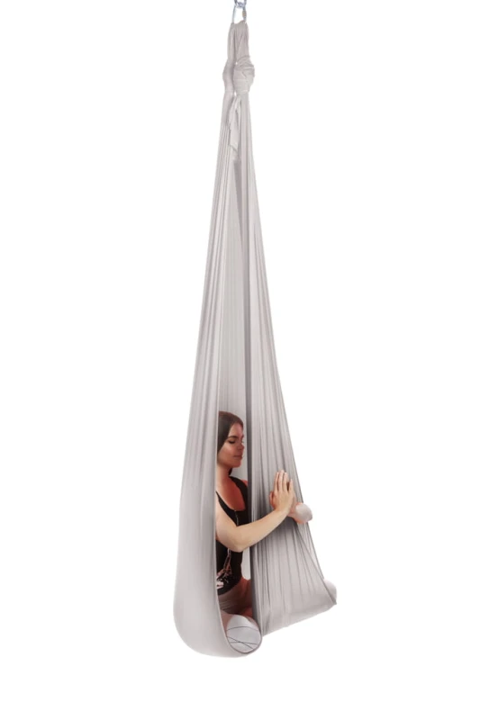 AIR Popielaty-1.jpg