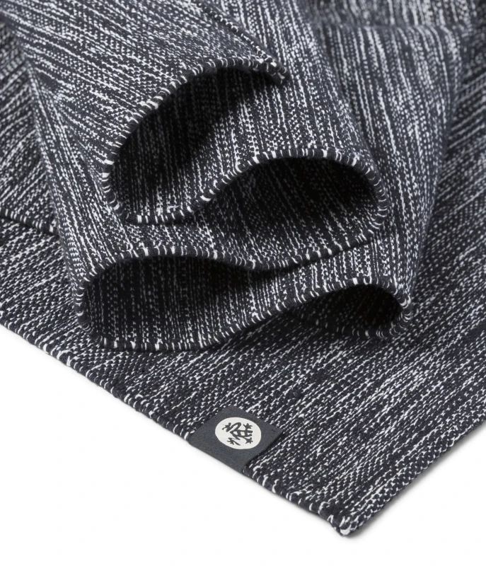 Manduka Shala Rug black-2.jpg