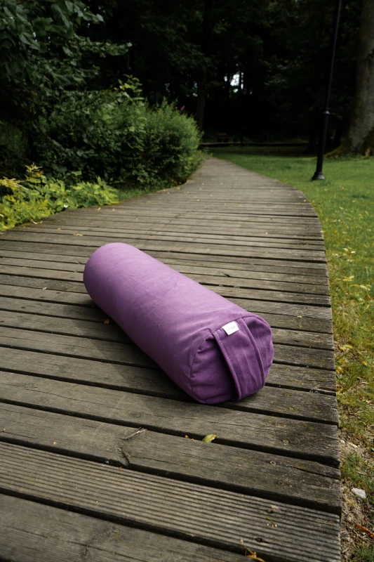 Wałek do jogi z gryką, bolster - fioletowy-2.jpg