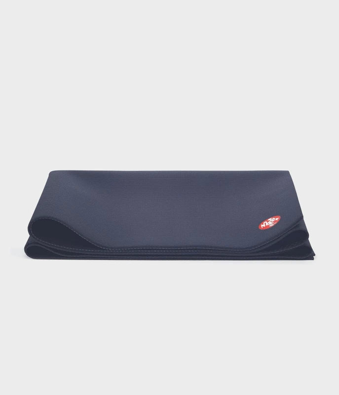 Manduka Pro Travel Midnight-1.jpg